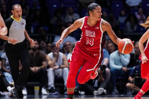 Alyssa Thomas basketball