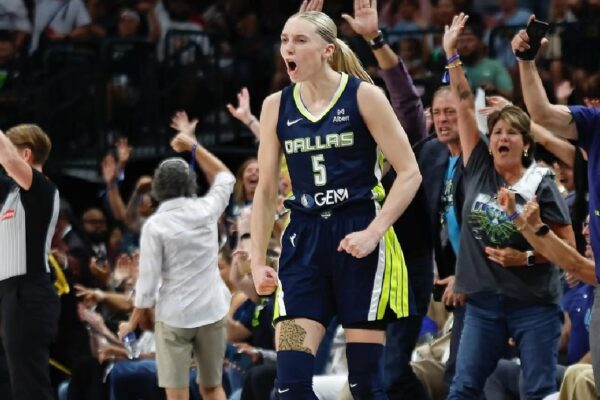 Paige Bueckers Dallas Wings