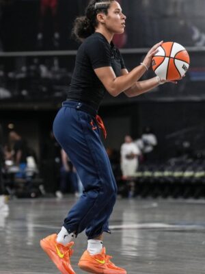 Veronica Burton hot basketball girl